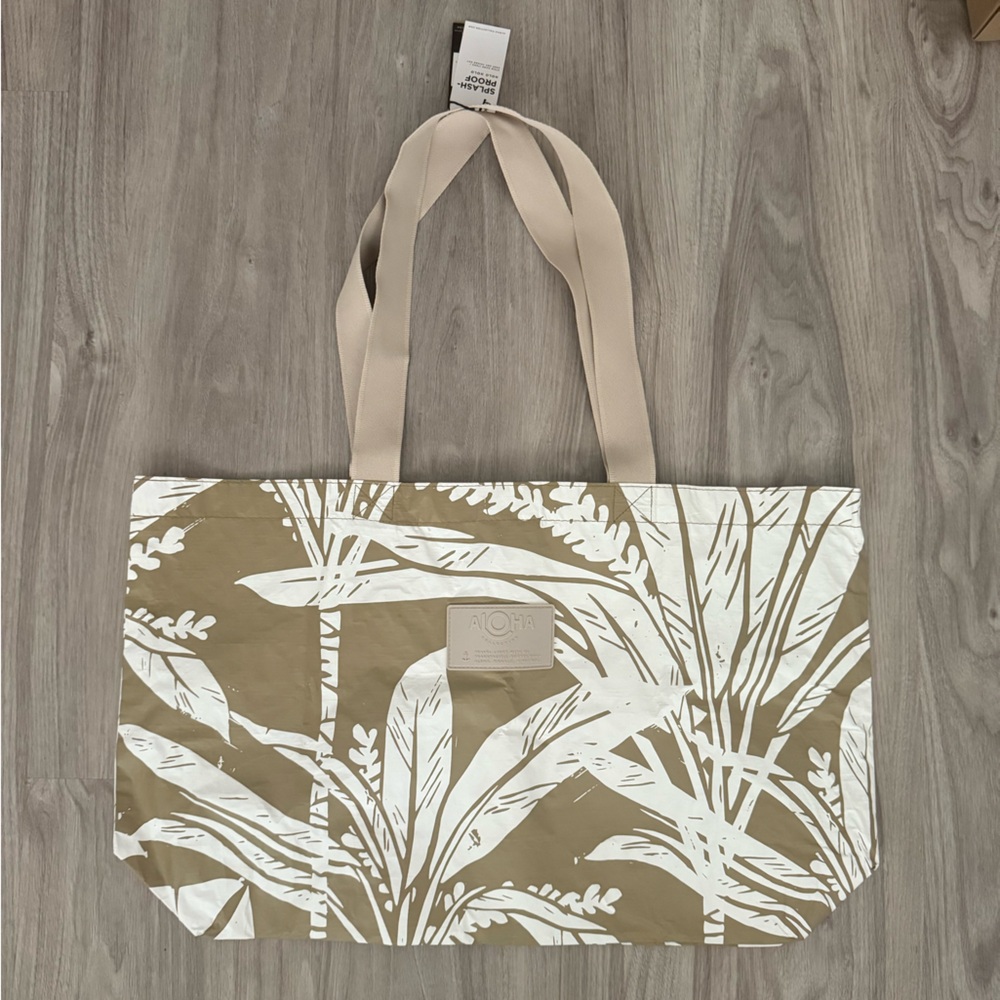 Aloha Collection Holoholo Ti Leaf Latte